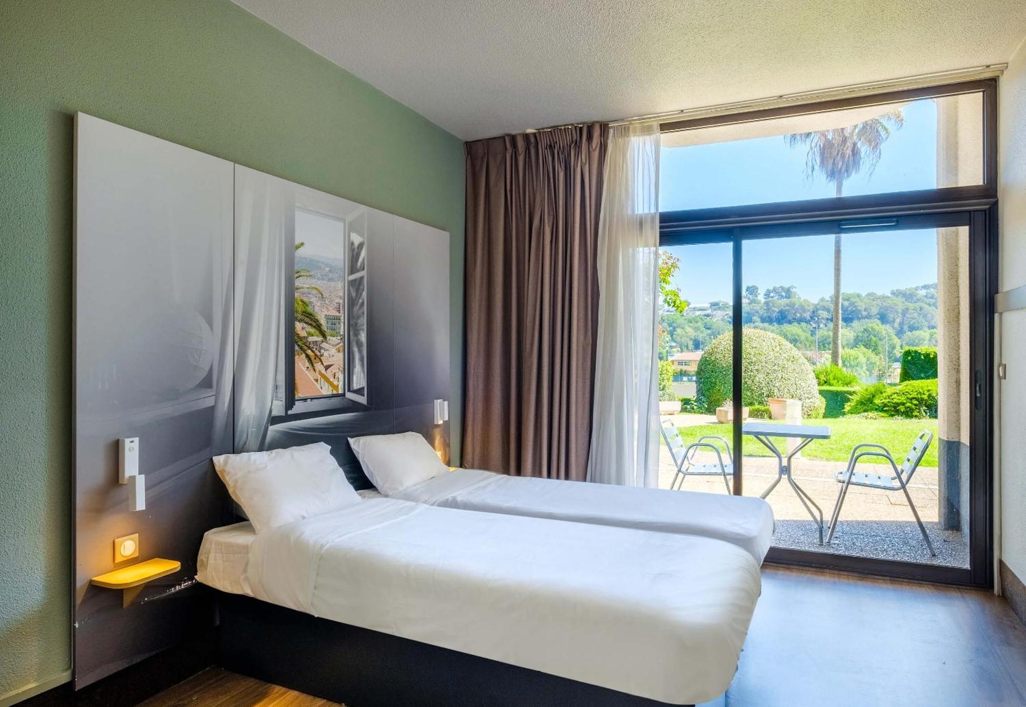 B&B Hotel Villeneuve Loubet Village מראה חיצוני תמונה