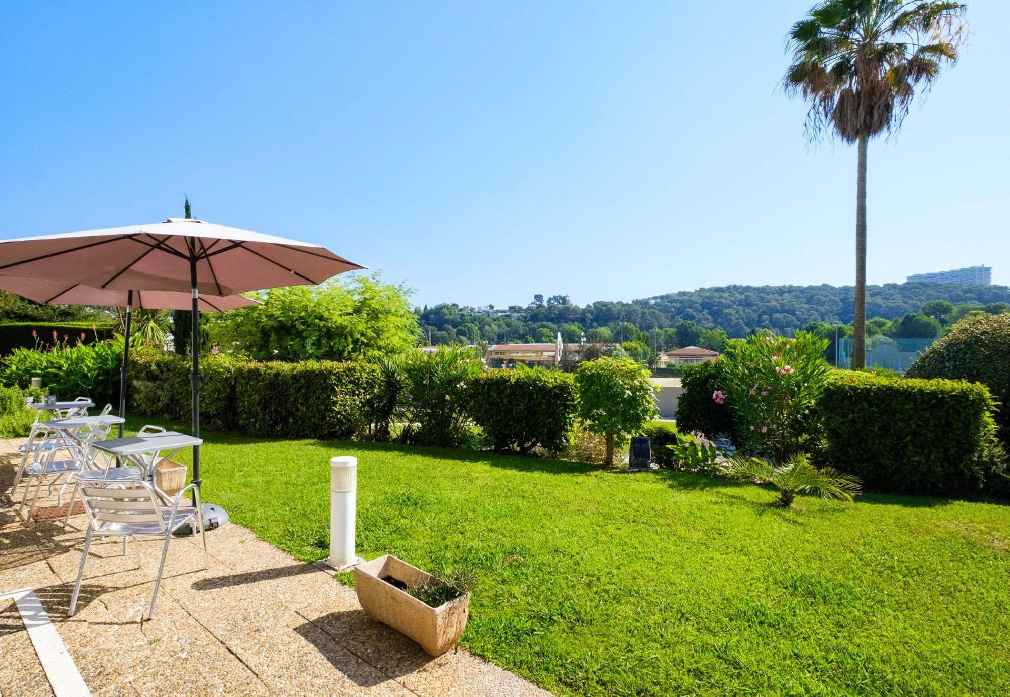 B&B Hotel Villeneuve Loubet Village מראה חיצוני תמונה