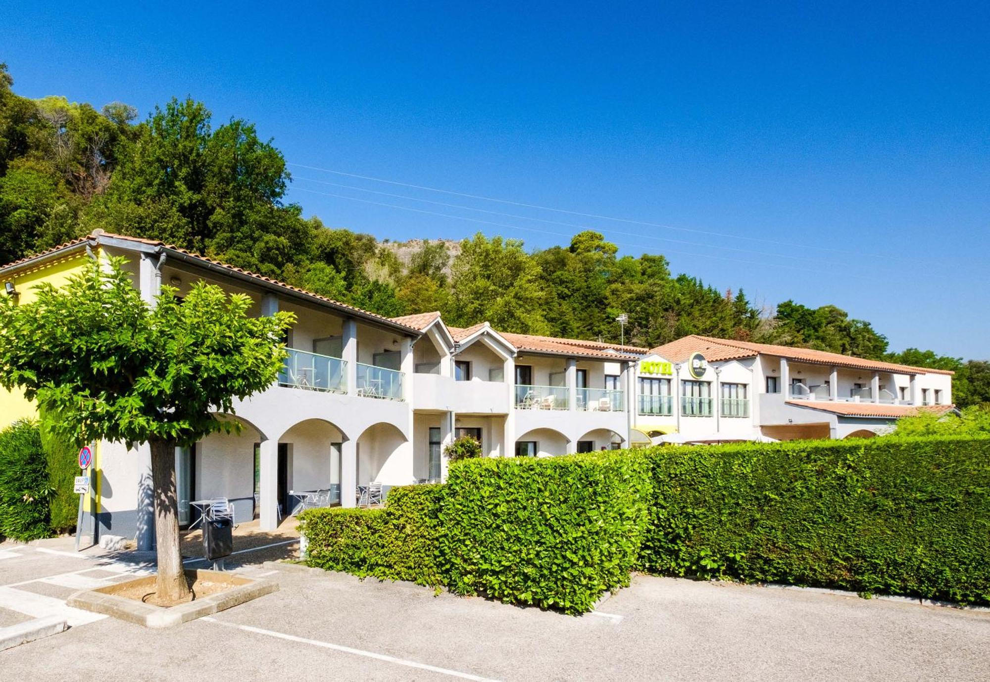 B&B Hotel Villeneuve Loubet Village מראה חיצוני תמונה