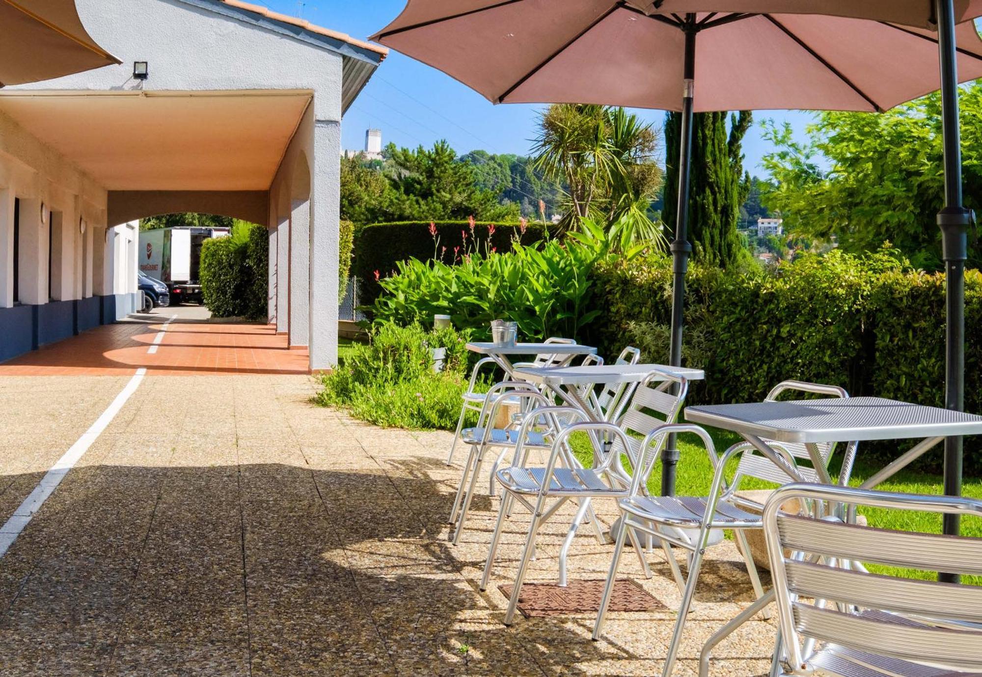 B&B Hotel Villeneuve Loubet Village מראה חיצוני תמונה
