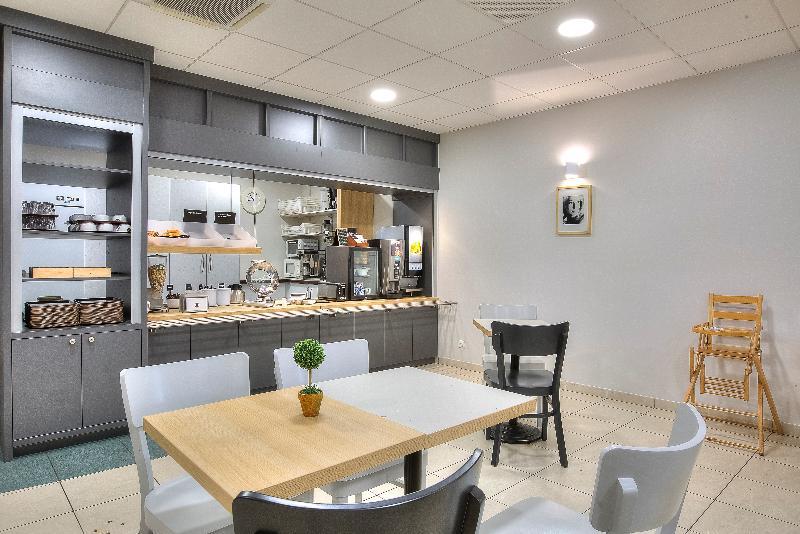 B&B Hotel Villeneuve Loubet Village מראה חיצוני תמונה